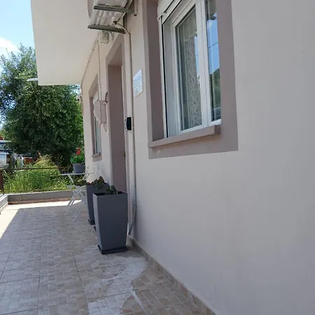 Holiday home Christos Sgourades